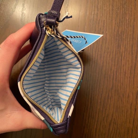 Magnolia Coin Pouch - Picture 5 of 8